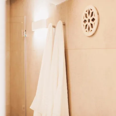 Niti Palace アパート *
